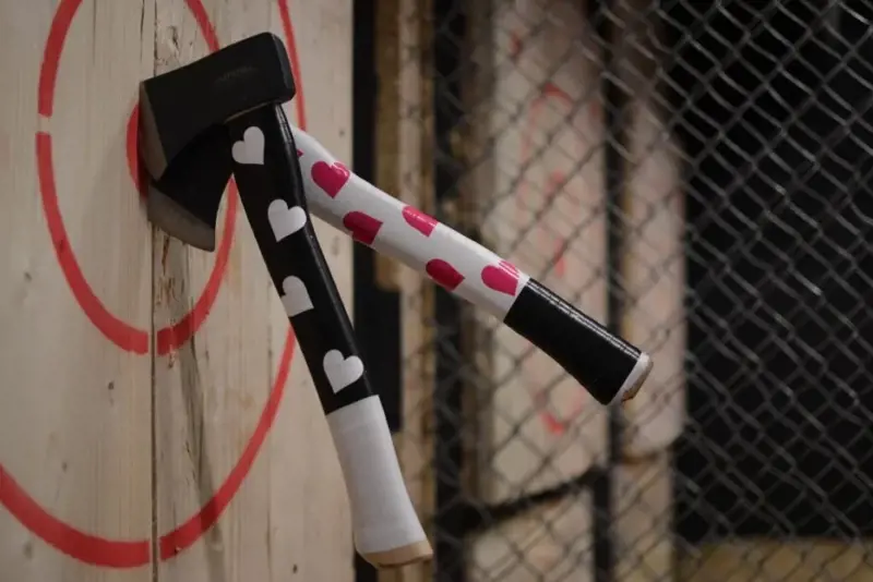 Axe 1024X683 1 890X594.Jpg